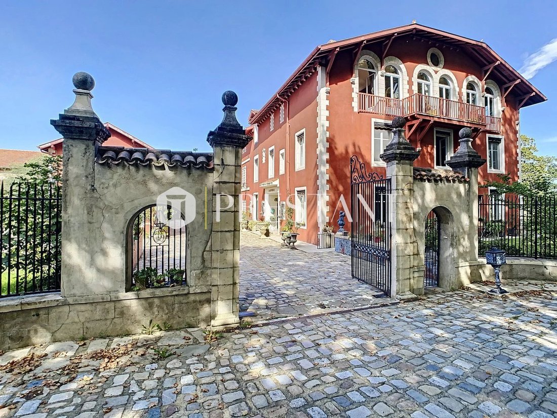Haus in Bayonne, Neu-Aquitanien, Frankreich 1 - 19155835