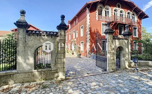 Haus in Bayonne, Neu-Aquitanien, Frankreich 1