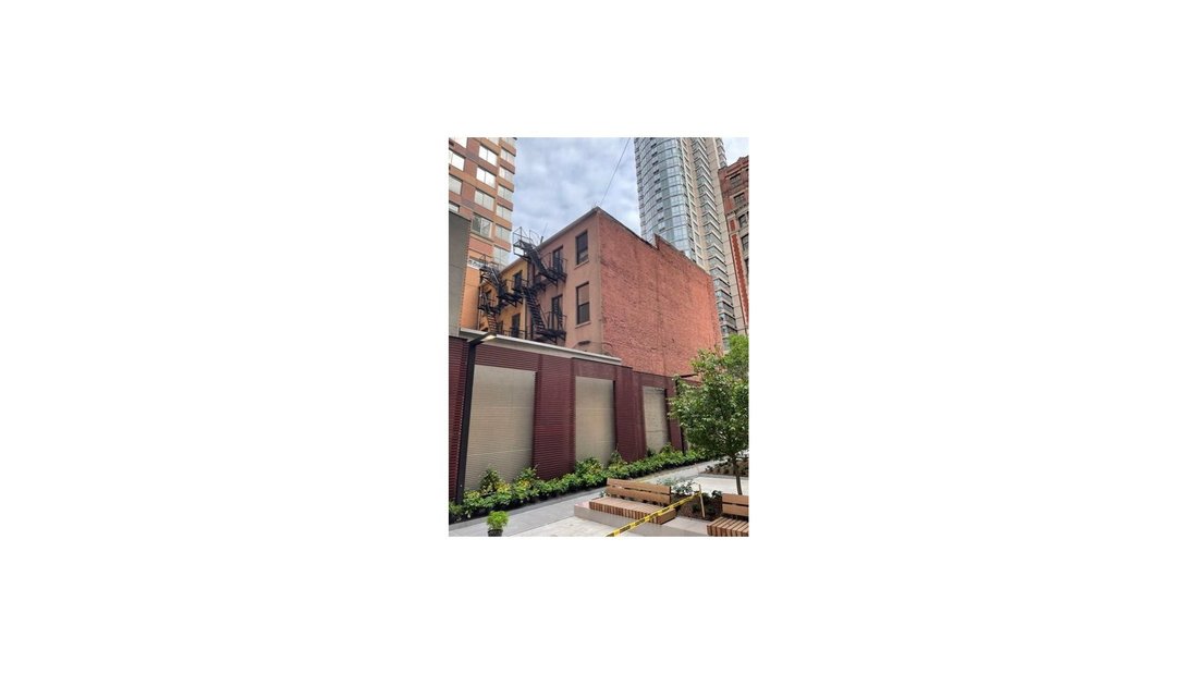 New York, New York, United States 2 - 19156151