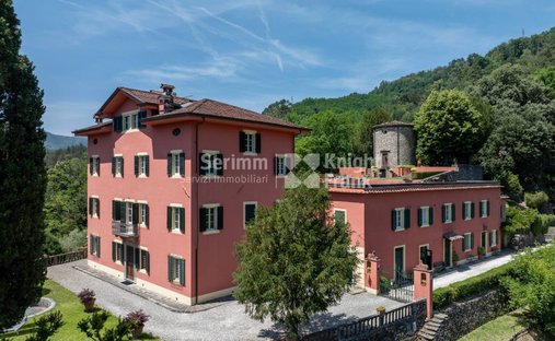 Villa en Bagni de Lucca, Toscana, Italia 1