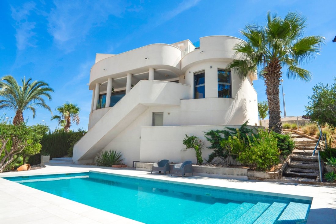 Villa in Quesada, Rojales, Land Valencia 1 - 19153636