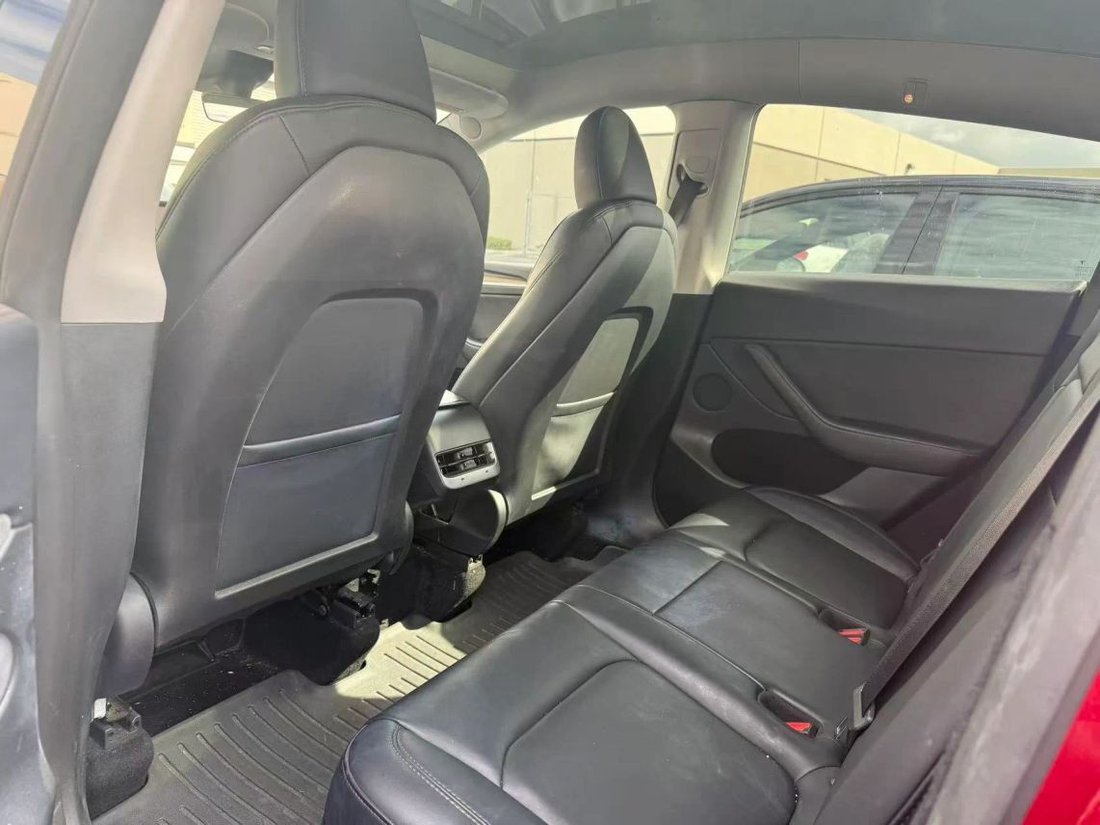 Suv in Costa Mesa, CA, United States 4 - 19156490