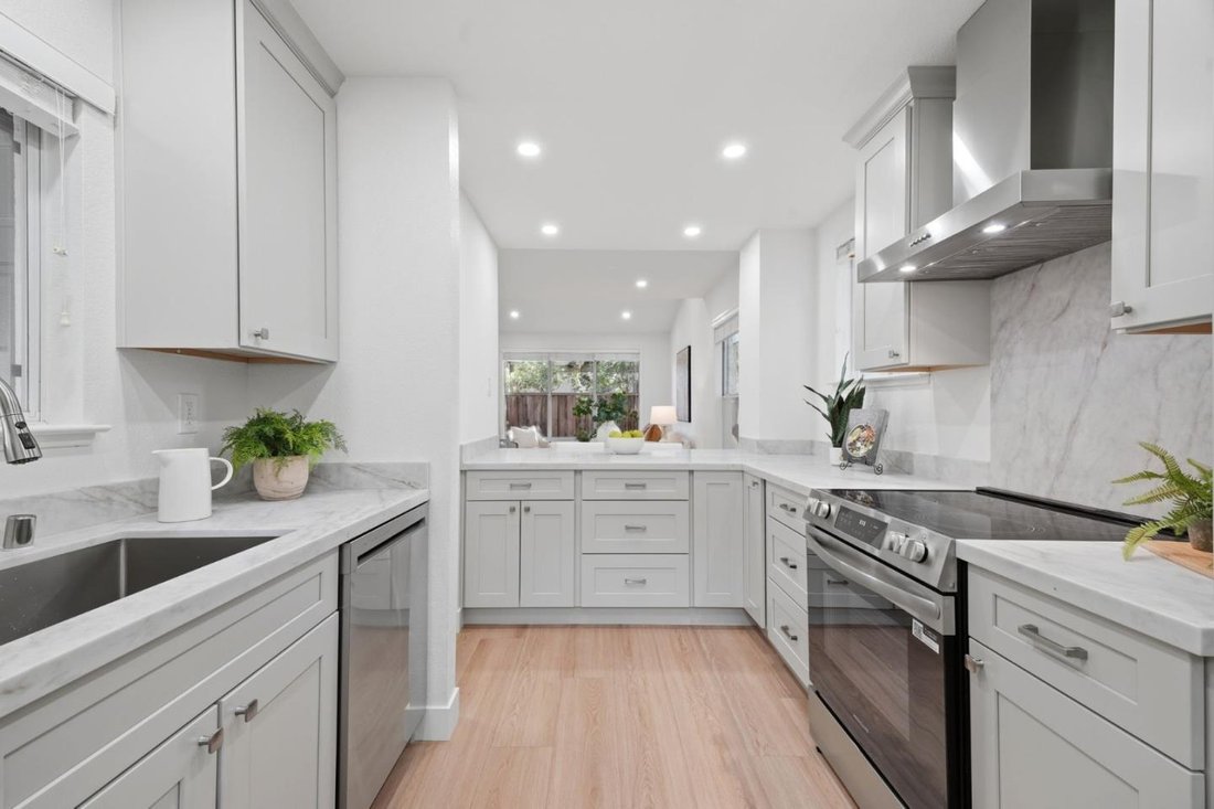 Townhouse in Mountain View, California, United States 3 - 19155186