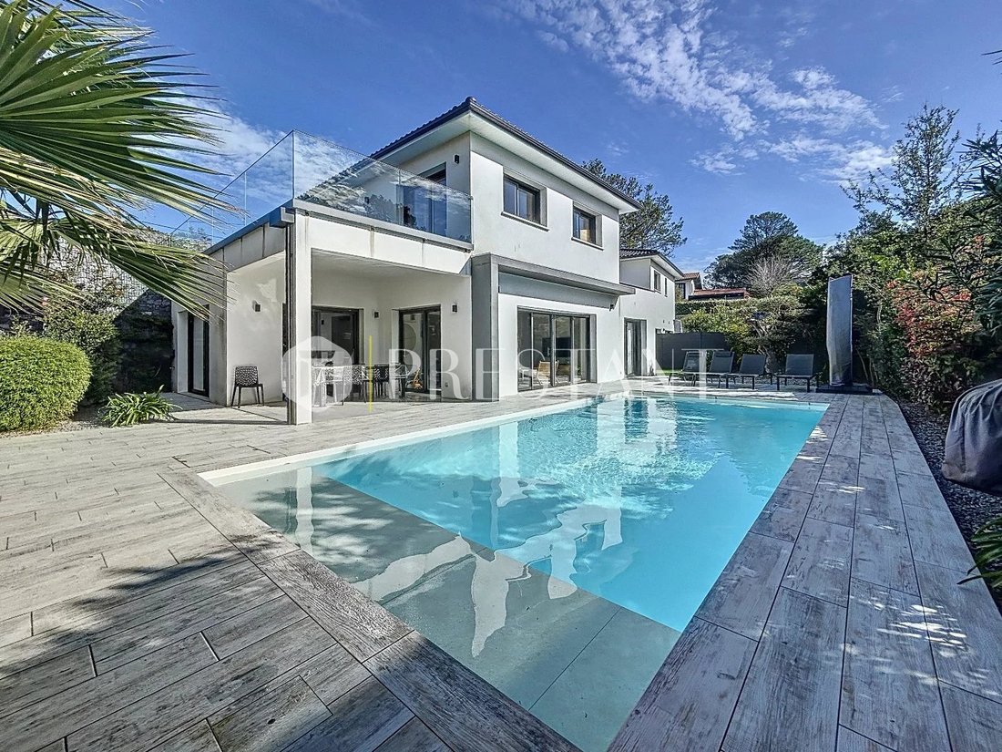 House in Anglet, Nouvelle-Aquitaine, France 2 - 19155976