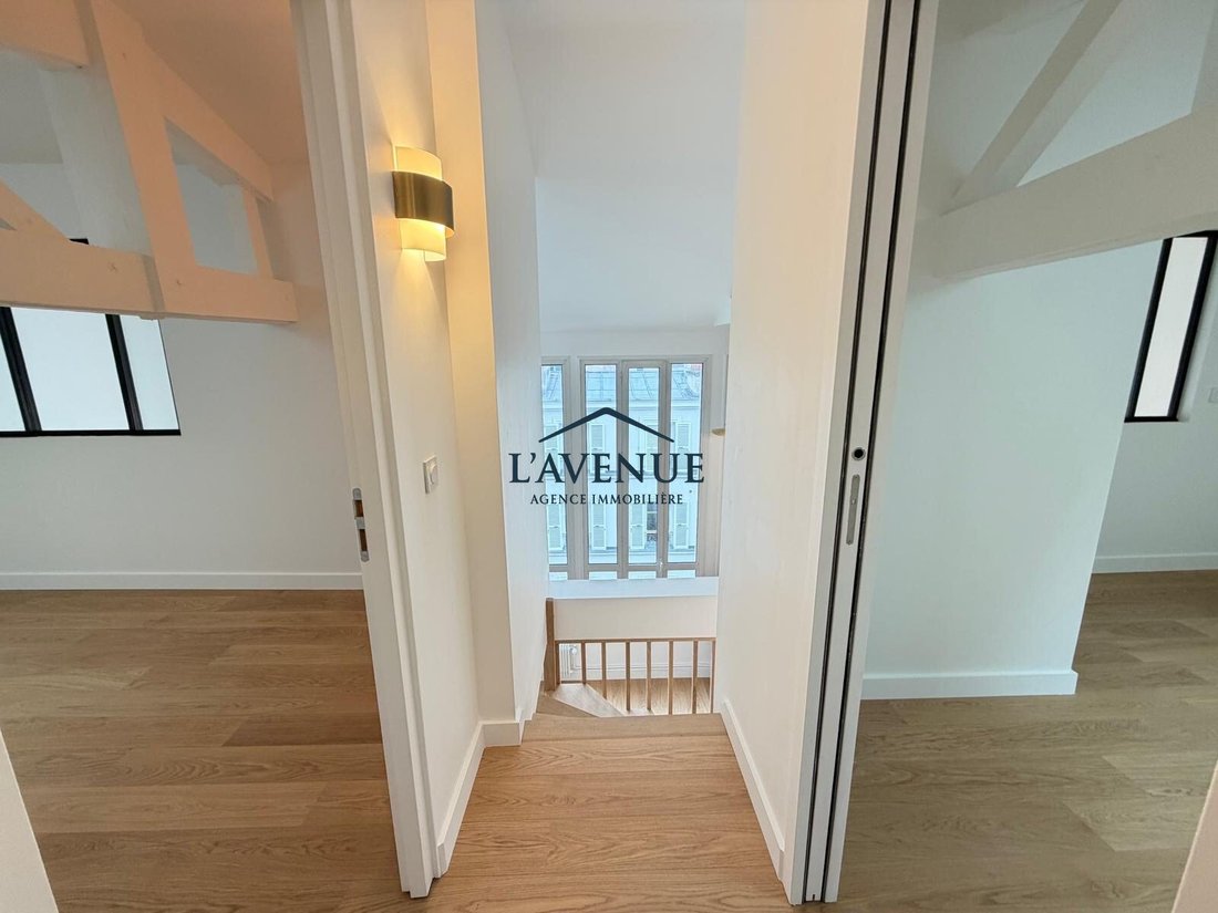 Apartment in Elysées-Madeleine, Paris 8e Arrondissement, Paris 4 - 19157616