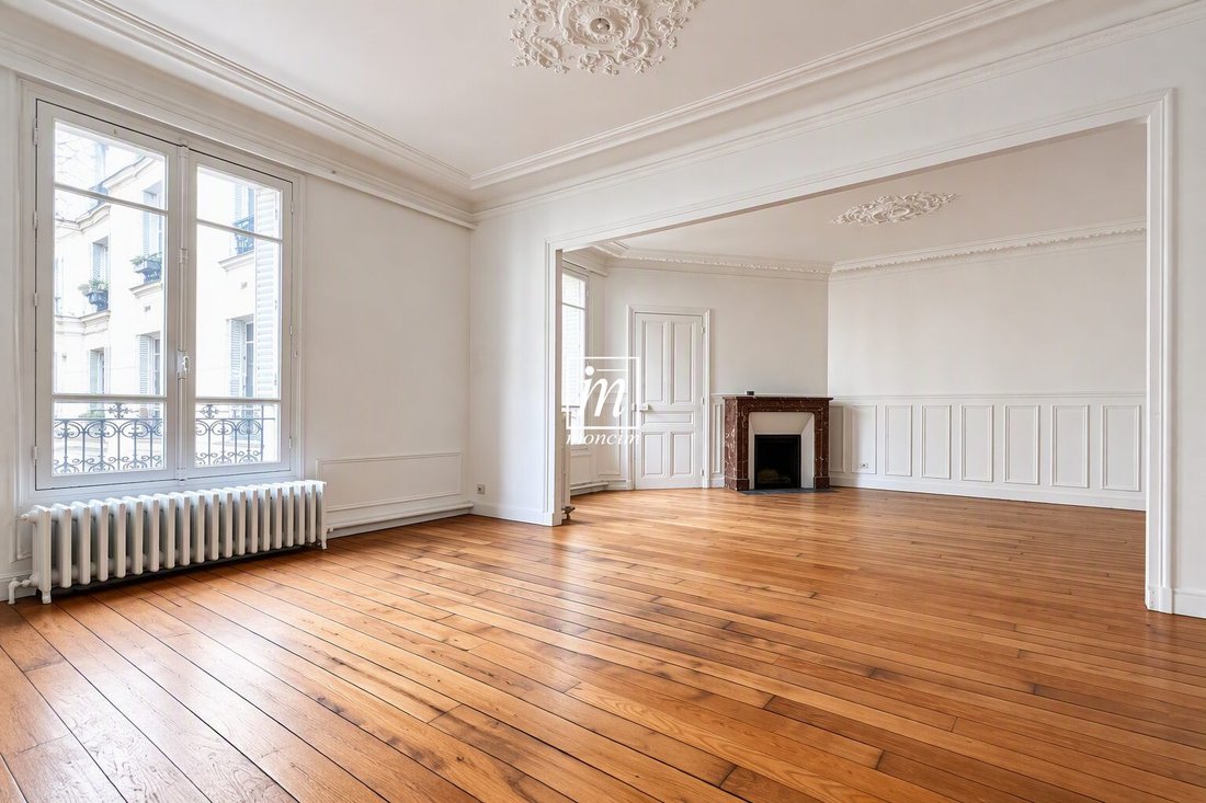 Wohnung in La Fourche-Guy Môquet, Paris 17e Arrondissement, Paris 2 - 18315430