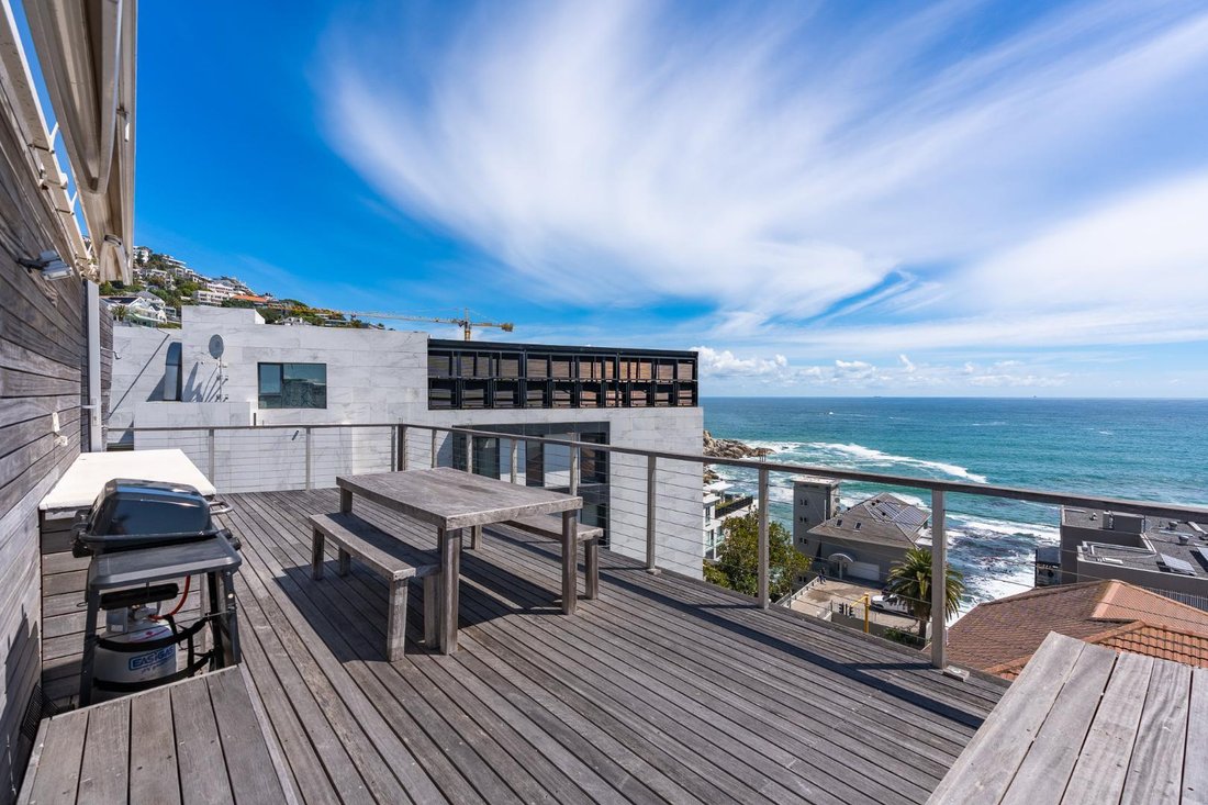 Apartment in Bantry Bay, Atlantic Seaboard, Cape Town 1 - 19158362