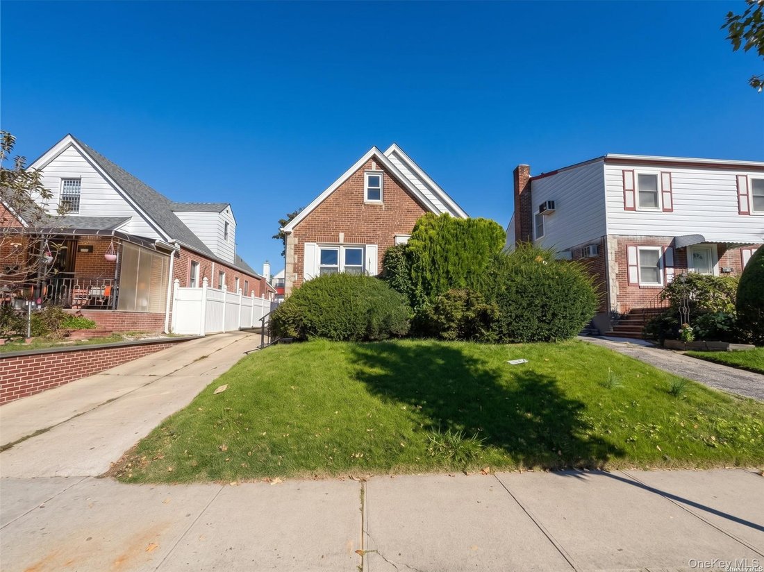 House in New York, New York, United States 3 - 19136417
