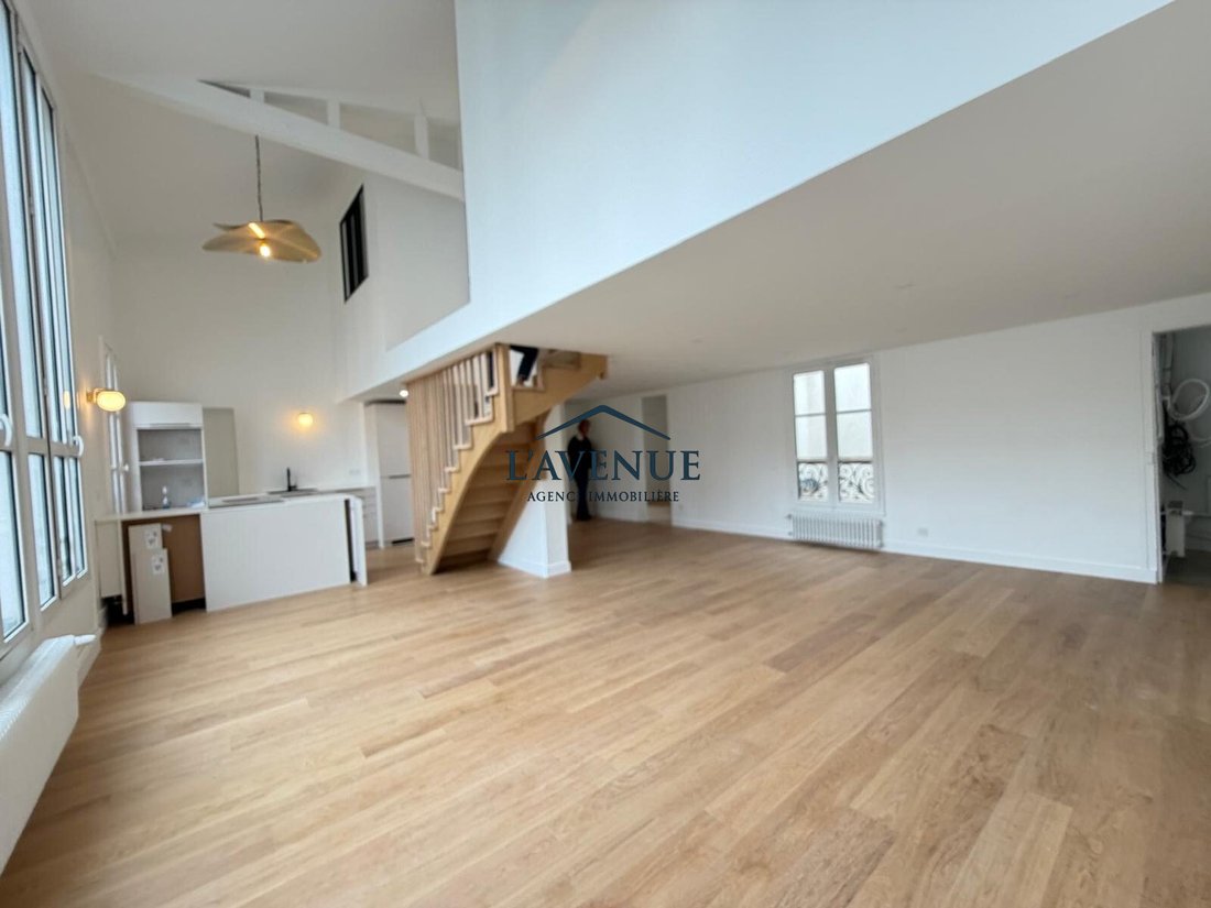Apartment in Elysées-Madeleine, Paris 8e Arrondissement, Paris 5 - 19157616