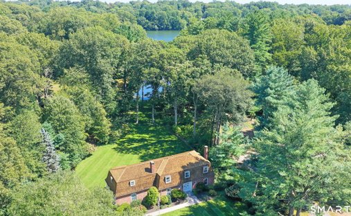 House in Trumbull, Connecticut, United States 1