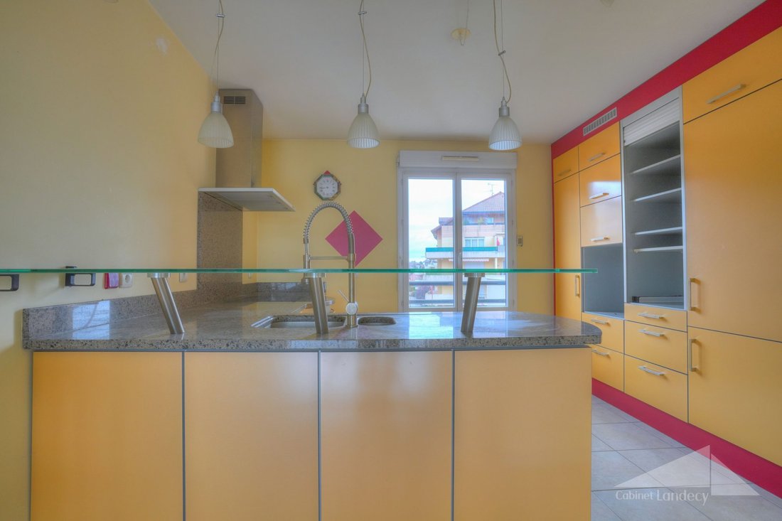 Apartment in Ouest, Saint-Genis-Pouilly, France 4 - 19157585