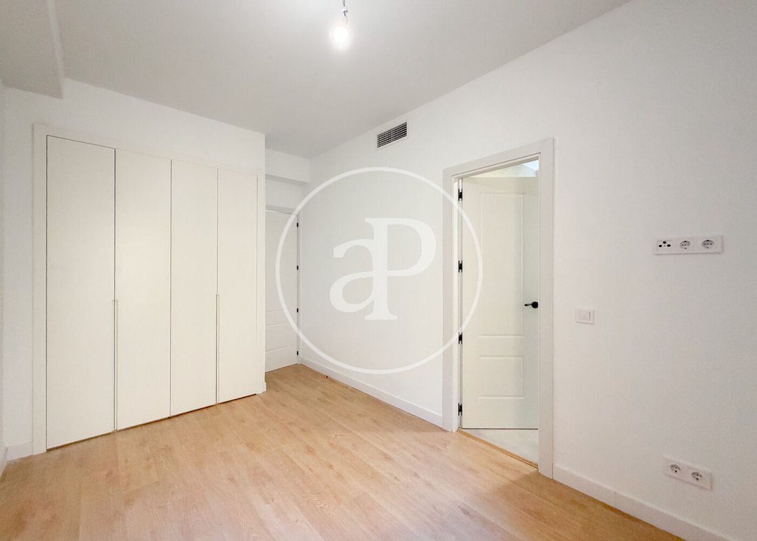 Wohnung in Retiro, Madrid, Spanien 5 - 19158304