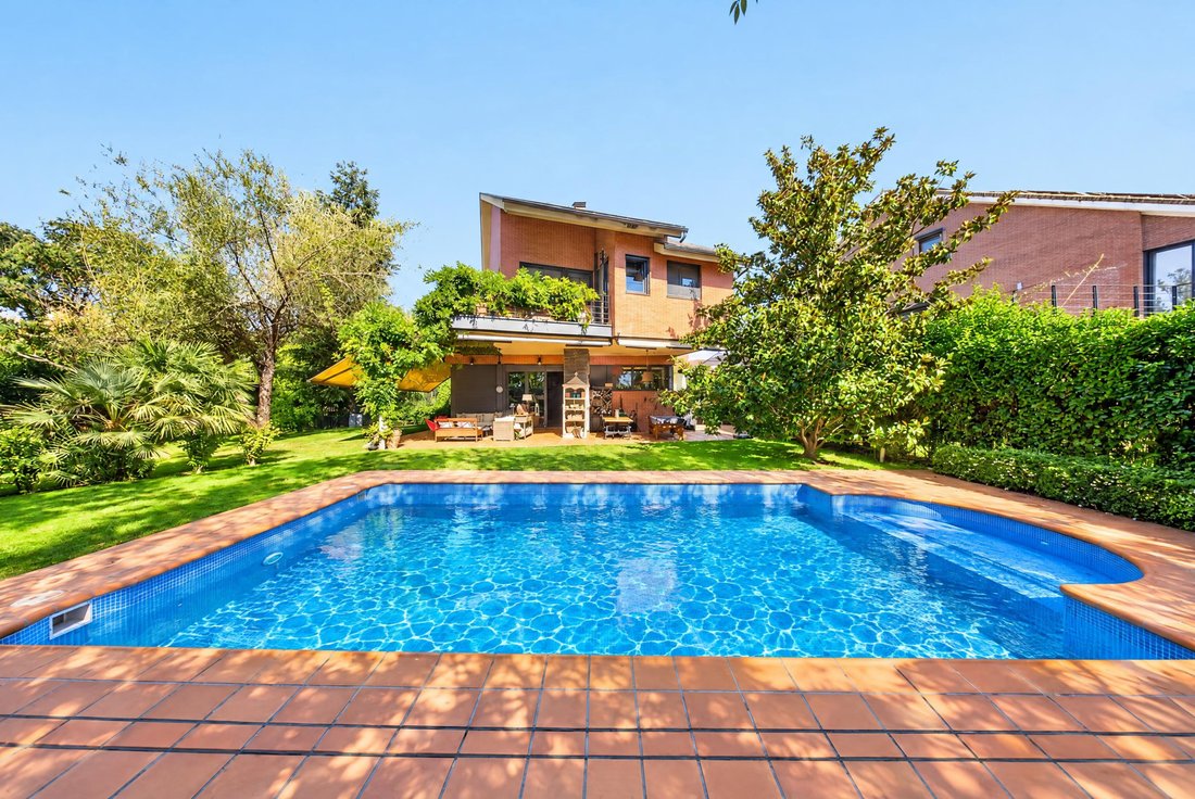 Chalet in Hortaleza, Madrid, Spain 1 - 19159334