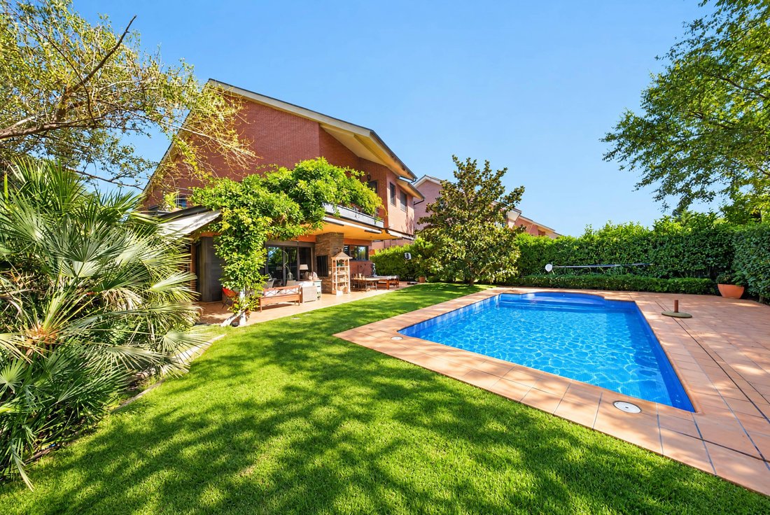 Chalet in Hortaleza, Madrid, Spain 2 - 19159334