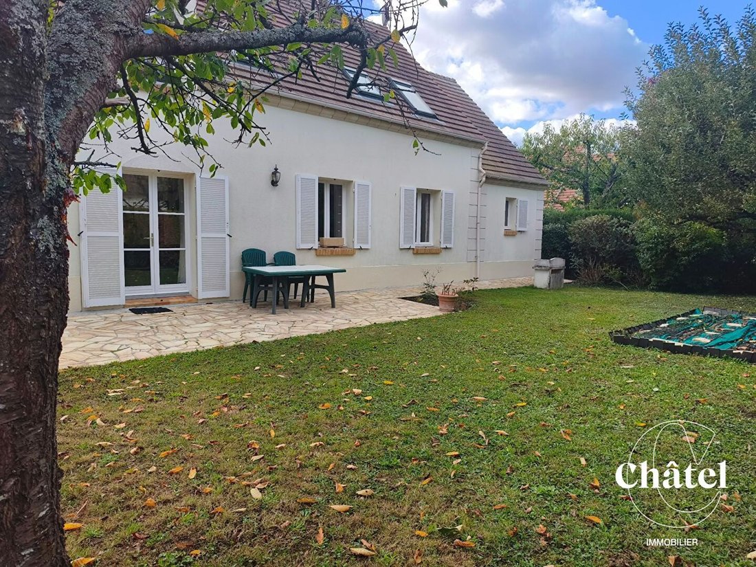 House in Senlis, Hauts-de-France, France 2 - 19158669