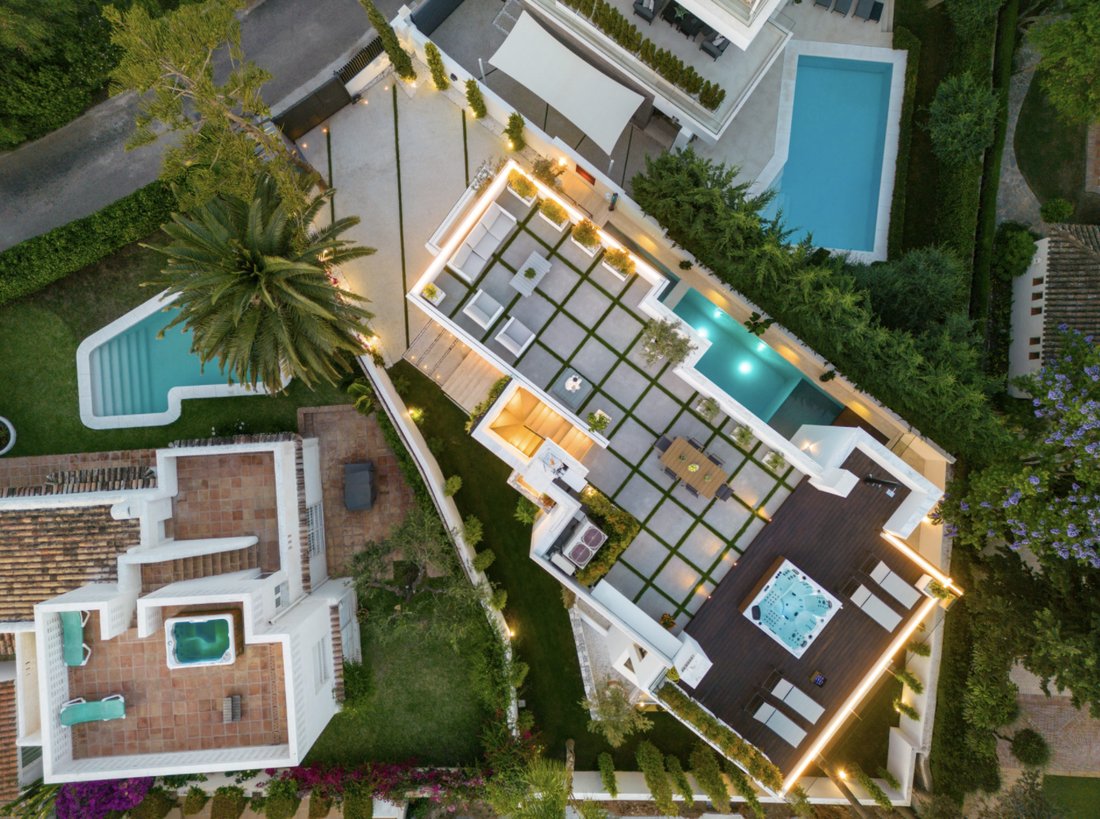 Villa in Golden Mile, Andalusia, Spain 2 - 19159013