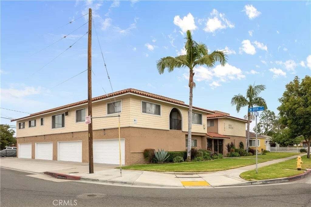 Lynwood, California, United States 1 - 19158406