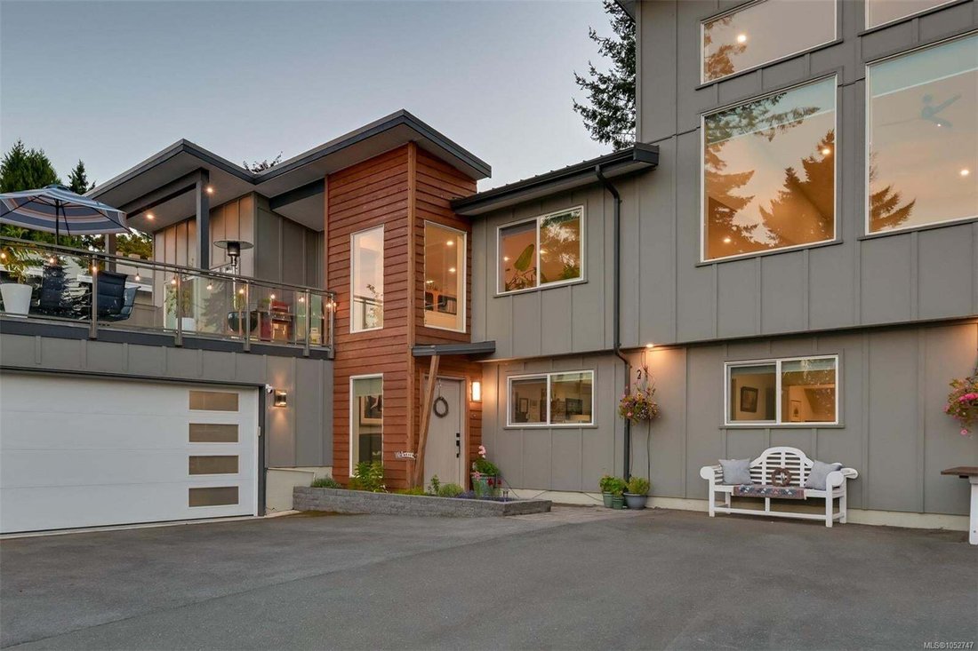 House in North Saanich, British Columbia, Canada 4 - 19158726