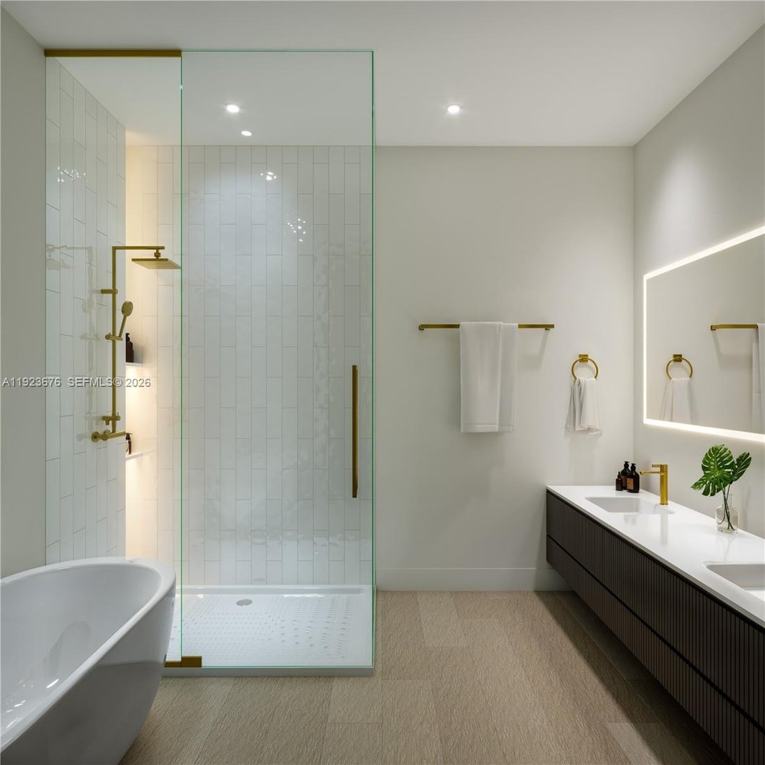 Condo in Hallandale Beach, Florida, United States 5 - 19158894