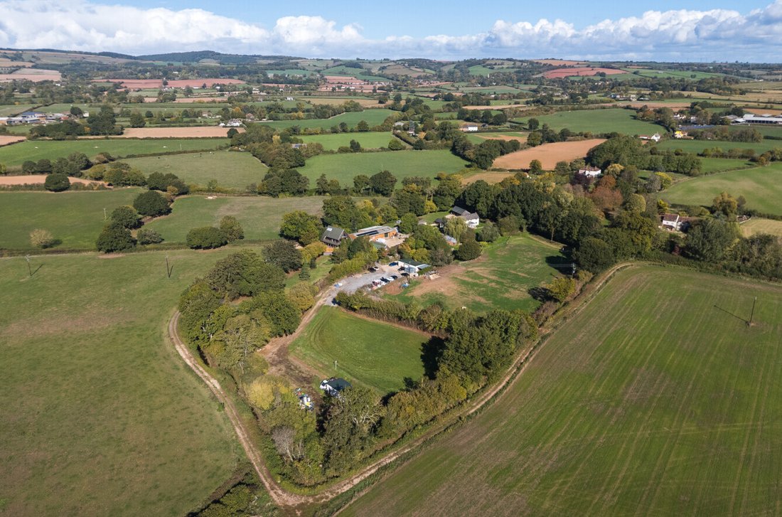 House in Somerset, England 5 - 19158579
