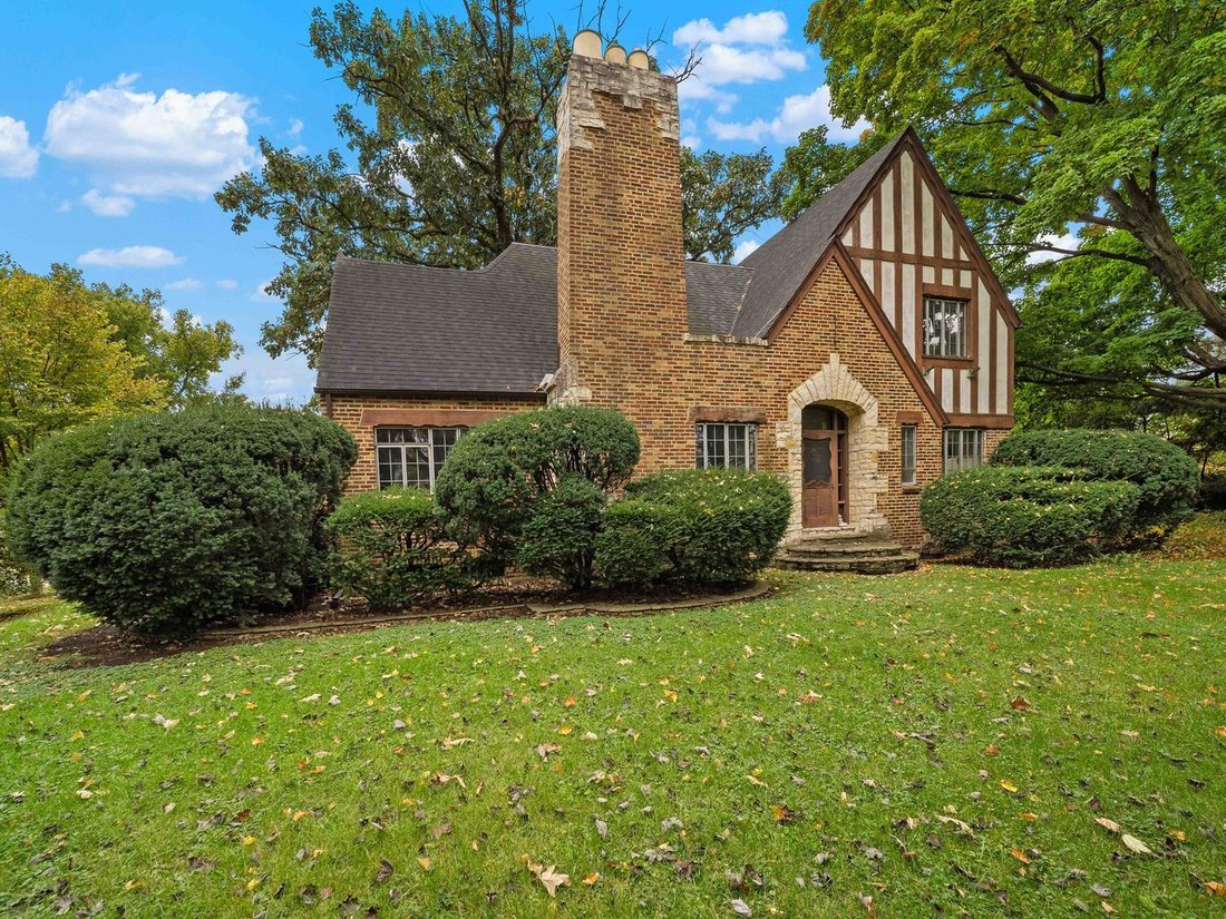 House in Mount Prospect, Illinois, United States 2 - 19158892