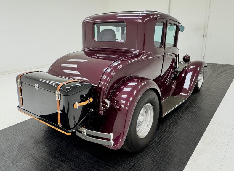 Coupe in Morgantown, United States 5 - 19158534