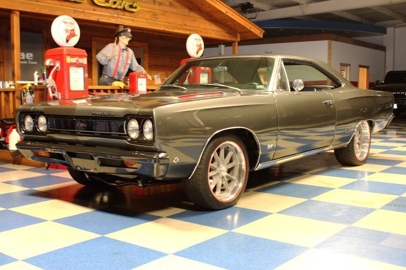 440 cui 2x4 carb Manual P/B 4 wheel disc P/S Custom Interior Dakota Gauges! in New Braunfels, United States 5 - 19158482