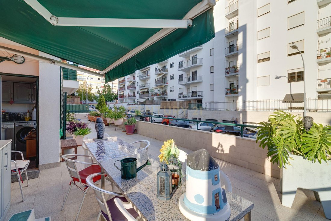 Apartment in Linda-a-Velha, Lisbon, Portugal 3 - 19158661