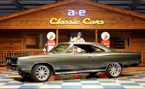 440 cui 2x4 carb Manual P/B 4 wheel disc P/S Custom Interior Dakota Gauges! in New braunfels, United States 1
