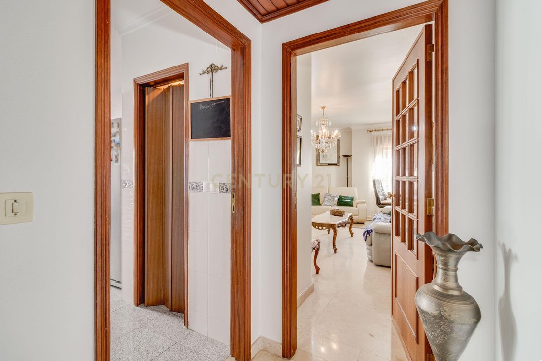 Apartment in Linda-a-Velha, Lisbon, Portugal 5 - 19158661
