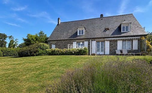Maison à Vains, Normandie, France 1