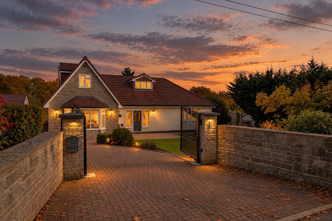 Haus in Winterbourne Down, Frenchay, England 1 - 19158762