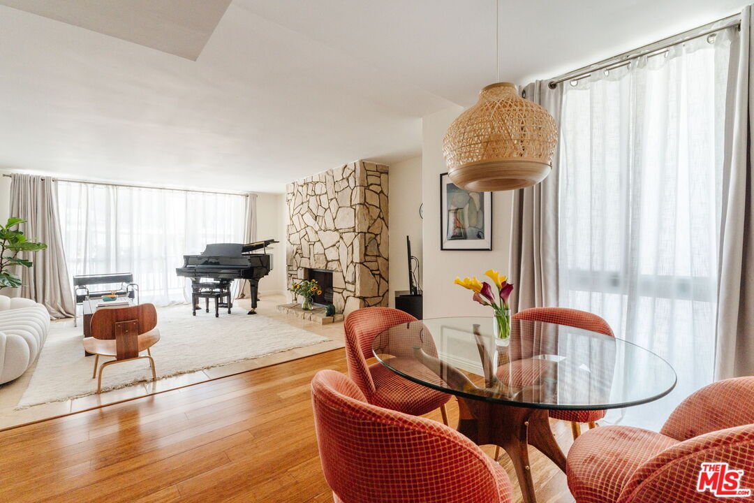 Condominio a Altadena, California, Stati Uniti 1 - 19158932