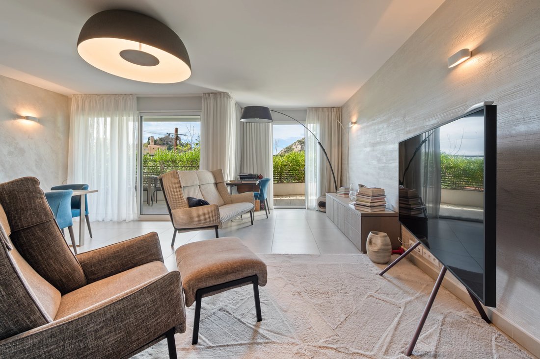 Apartamento en Èze, Provenza-Alpes-Costa Azul, Francia 1 - 19158812