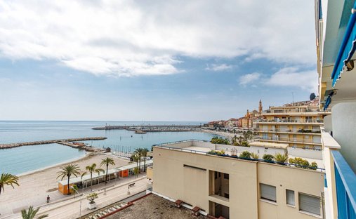 Appartamento a Mentone, Provenza-Alpi-Costa Azzurra, Francia 1