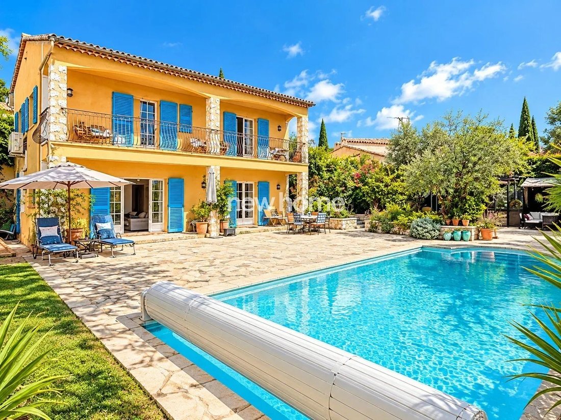 Maison à Tourrettes, Provence-Alpes-Côte d'Azur, France 2 - 19158791