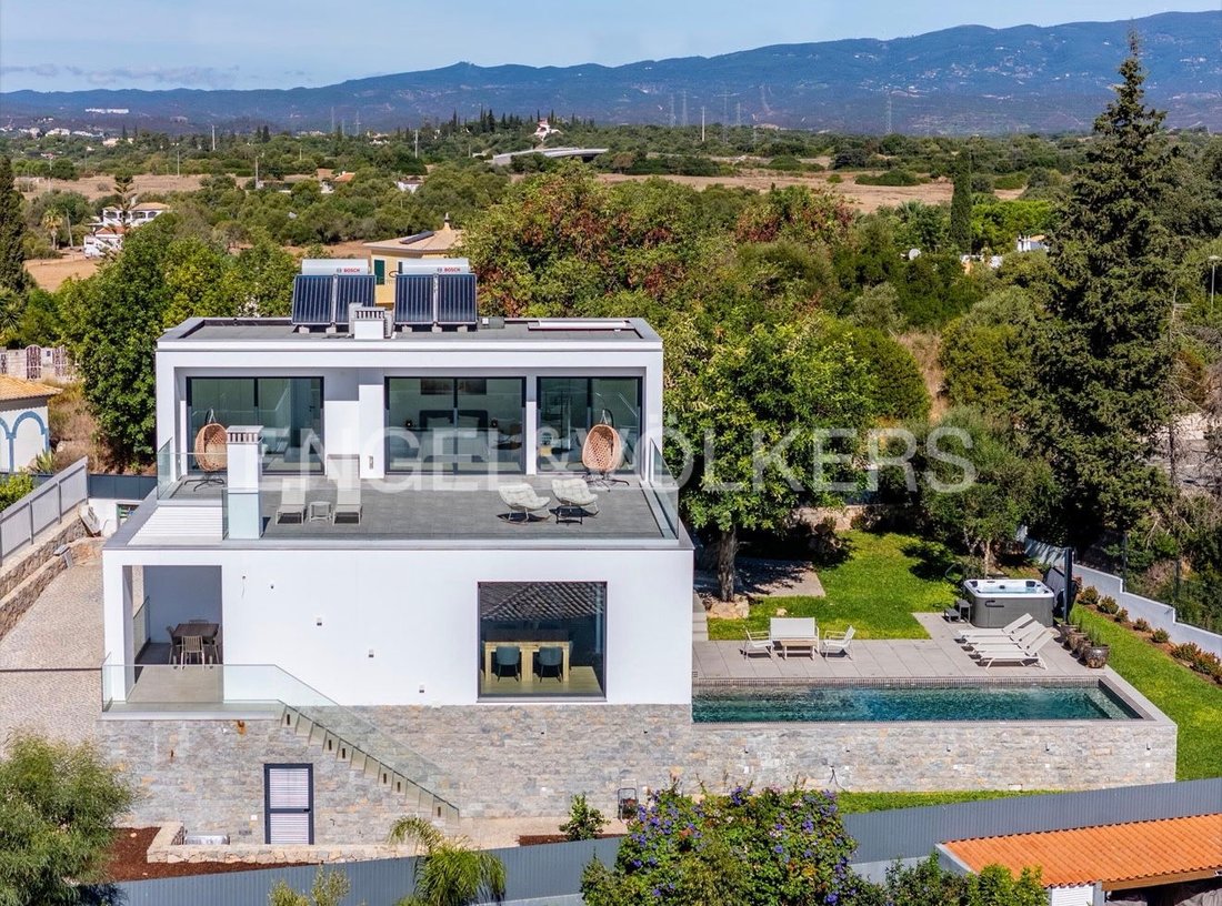Villa in Portimão, Algarve, Portugal 1 - 19158770