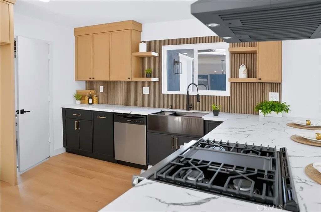 Casa a Costa Mesa, California, Stati Uniti 3 - 19158414