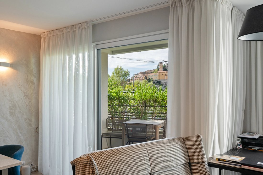 Apartamento en Èze, Provenza-Alpes-Costa Azul, Francia 3 - 19158812