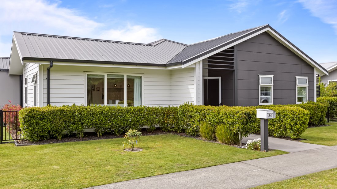 Taupo, Waikato, New Zealand 1 - 19158841