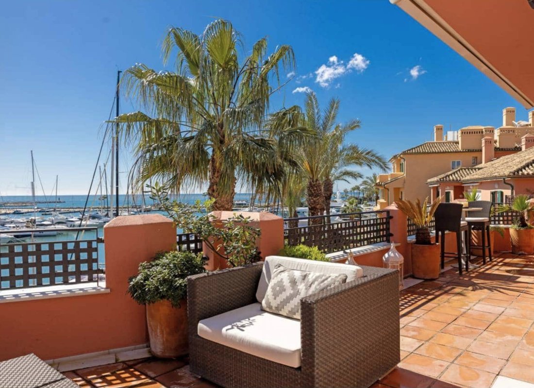 Wohnung in Sotogrande, San Roque, Andalusien 1 - 19158440