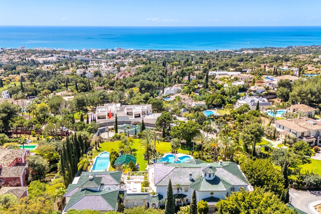 Villa in Cascada de Camoján, Sierra Blanca, Marbella 1 - 15979210