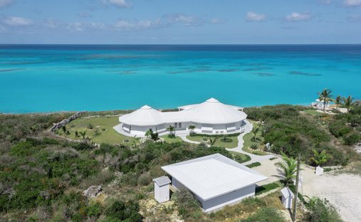 House in Sugar Loaf Settlement, San Salvador, The Bahamas 1