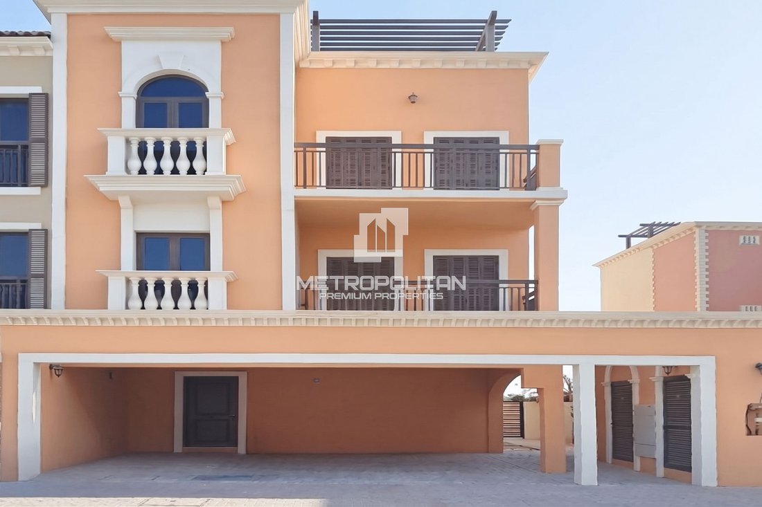 Townhouse in Jumeirah, Dubai, United Arab Emirates 3 - 19159193
