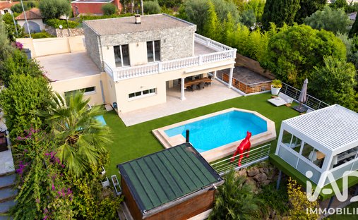 House in Plan de Noves, Vence, France 1