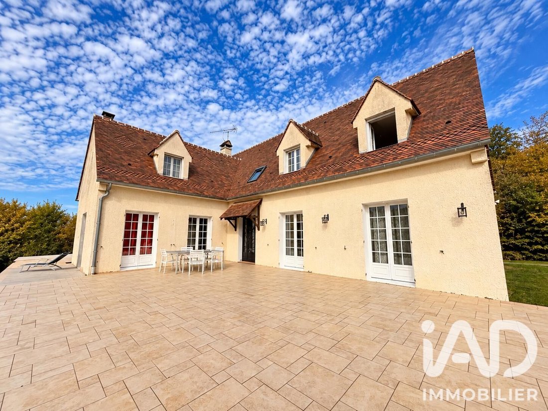 House in Saint-Simeon, Ile-de-France, France 1 - 19159611