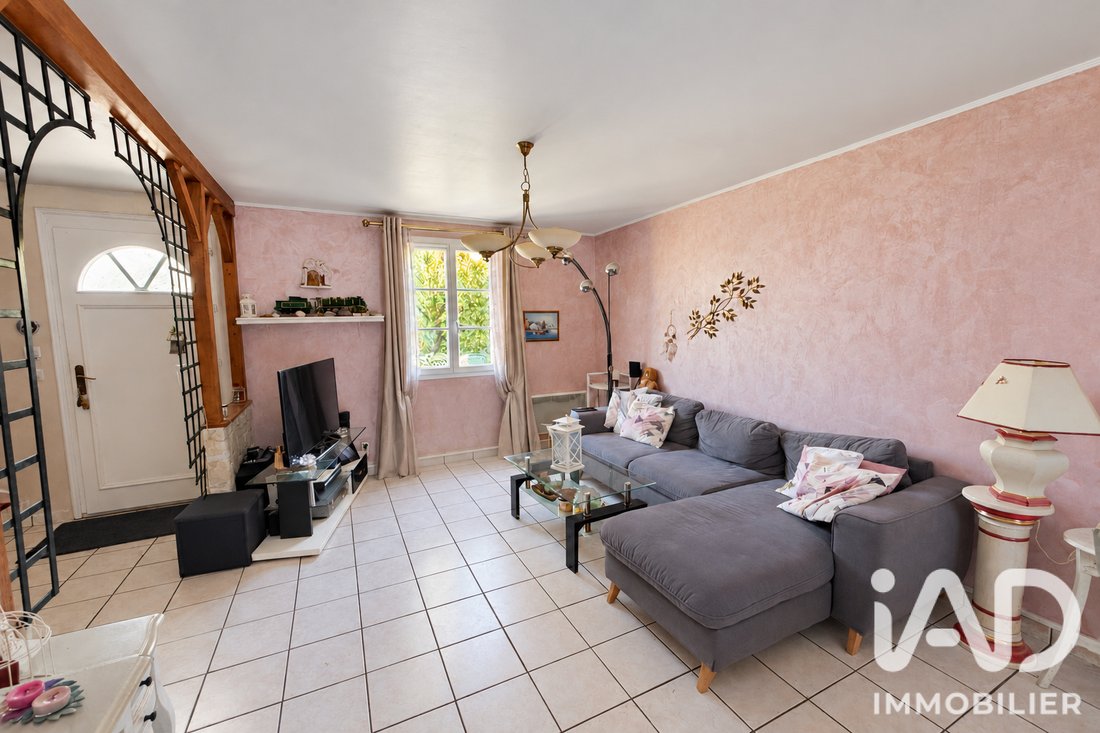 House in Luzarches, Ile-de-France, France 5 - 19159620