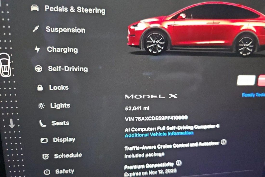 Suv in Costa Mesa, CA, United States 5 - 19159179