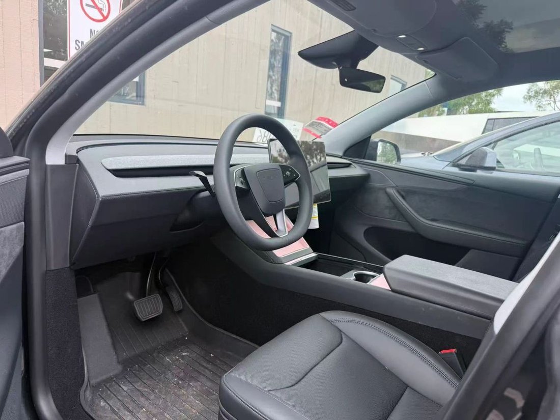 Suv in Costa Mesa, CA, United States 3 - 19159246