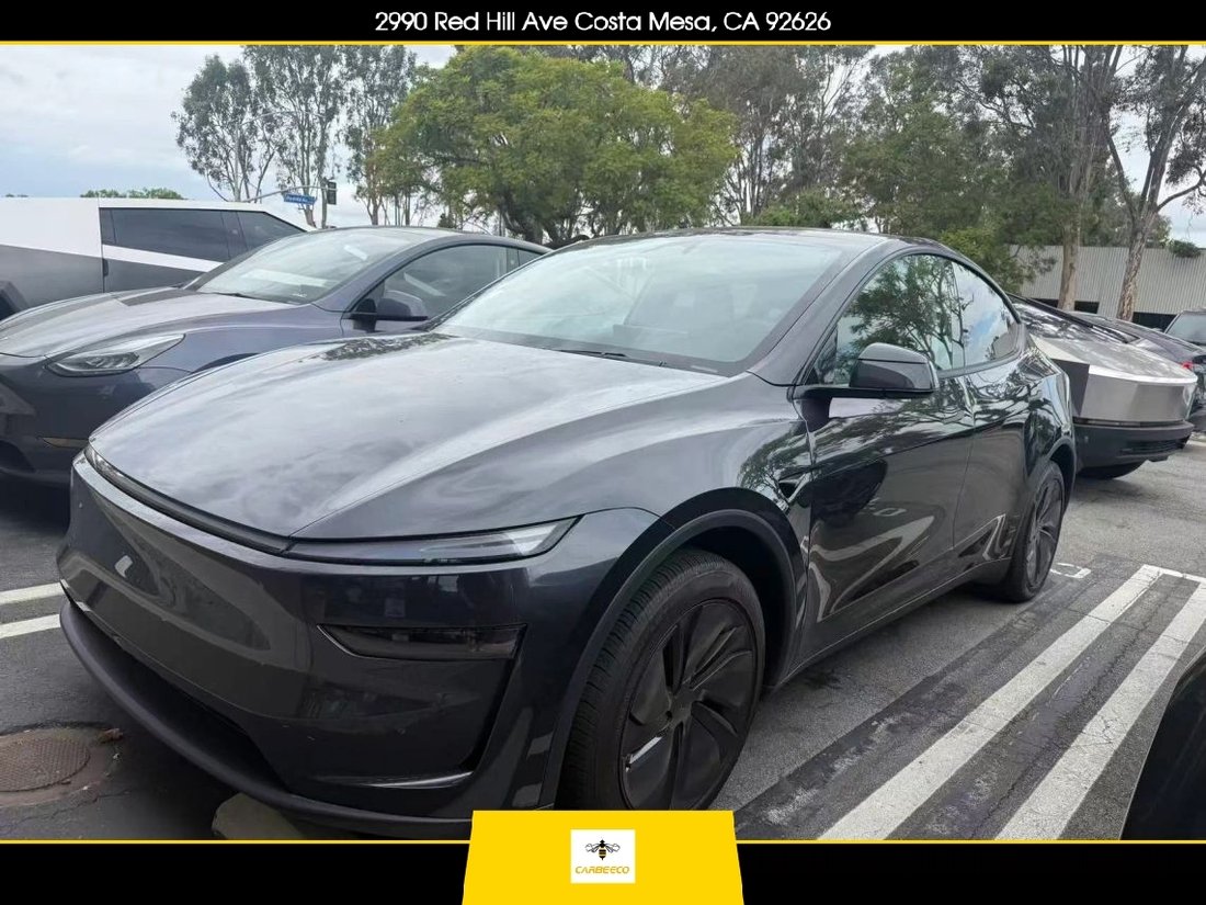 Suv in Costa Mesa, CA, United States 1 - 19159246